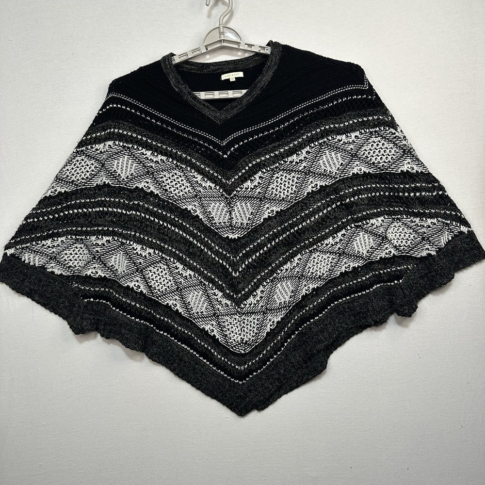 Kate & Sam Women's L/XL Sweater Poncho‎ Crocheted Black & White